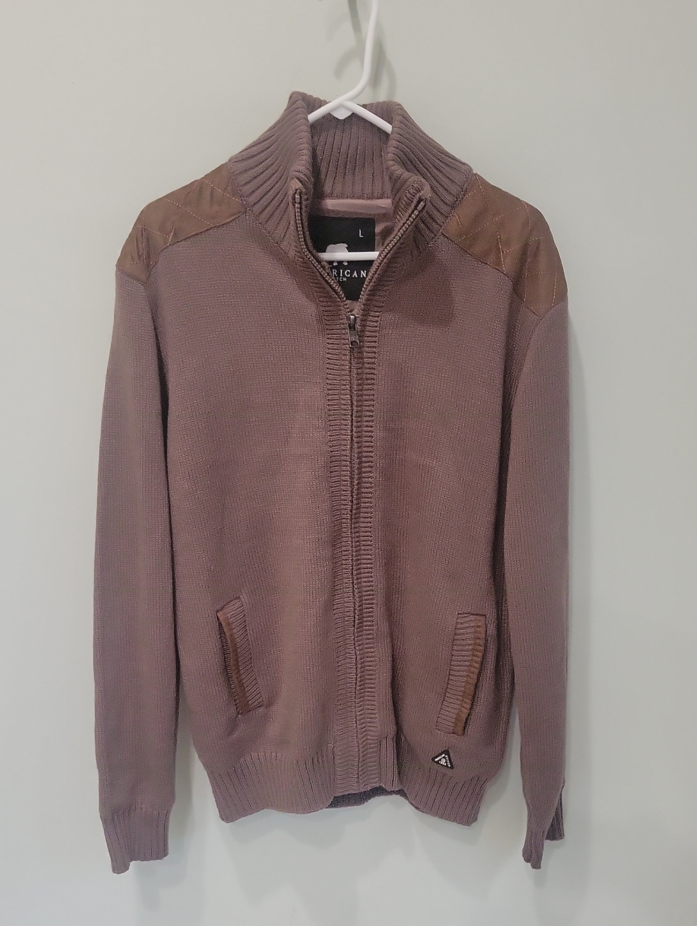 American Stitch Brown Knitted Zip Up Sweater Jacket. Quited Shoulders Size Large
